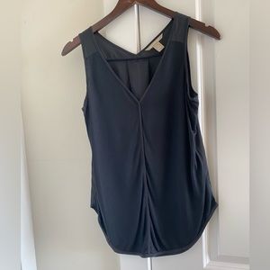 NWOT Women’s Banana Republic Black Sleeveless Top - Size XS